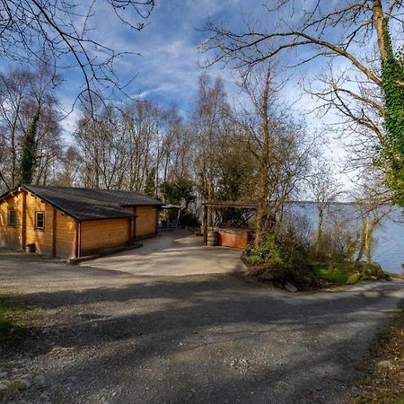 Stunning Log Cabin On The Lake Portroe Exterior photo
