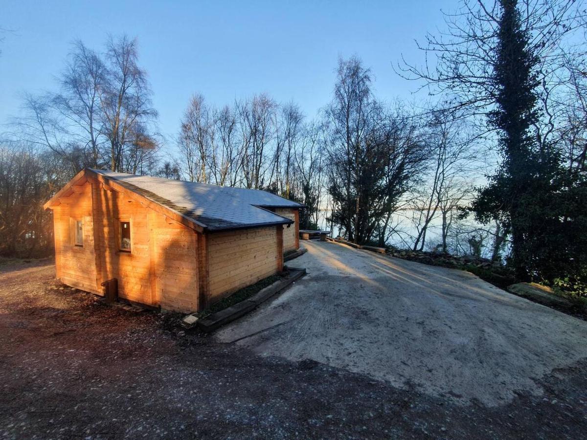 Stunning Log Cabin On The Lake Portroe Exterior photo