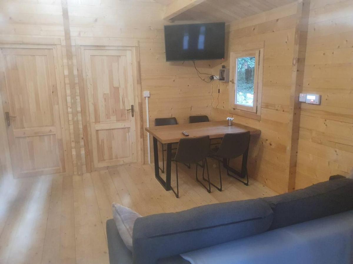 Stunning Log Cabin On The Lake Portroe Exterior photo